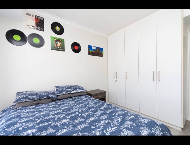 2 BEDROOM APARTMENT SOLD IN CAPE TOWN CITY CENTRE